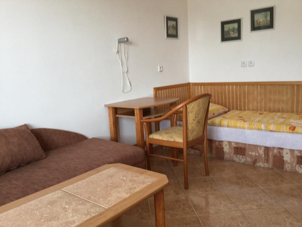 Pension 325 Tabor Room photo